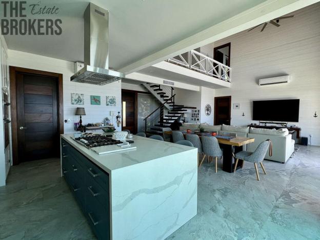 Prodej rodinného domu, Coxen Hole, Roatán, Honduras, 371 m2