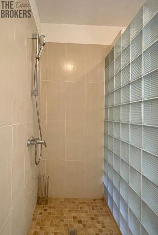 Prodej komerční, Coxen Hole, Roatán, Honduras, 304 m2