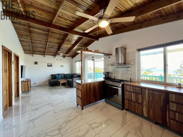 Prodej rodinného domu, Coxen Hole, Roatán, Honduras, 278 m2