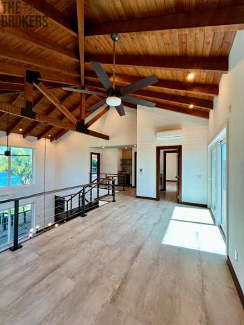 Prodej rodinného domu, Coxen Hole, Roatán, Honduras, 1452 m2