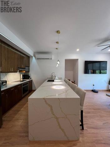 Prodej bytu, Coxen Hole, Roatán, Honduras, 186 m2