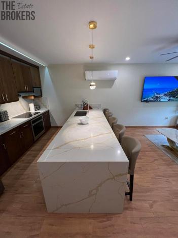 Prodej bytu 3+1, Coxen Hole, Roatán, Honduras, 139 m2