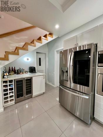 Prodej rodinného domu, Coxen Hole, Roatán, Honduras, 245 m2