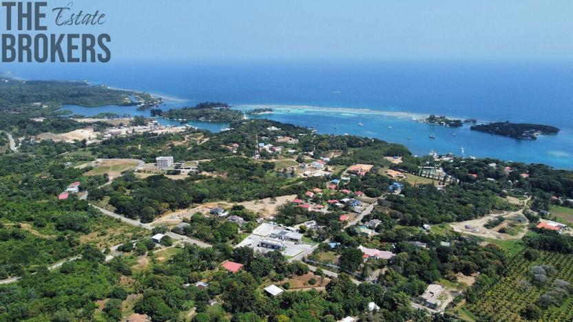 Prodej pozemku, French Harbour, Roatán, Honduras, 2428 m2