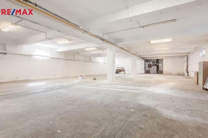 Pronájem skladu, Ostrava - Zábřeh, U Studia, 300 m2