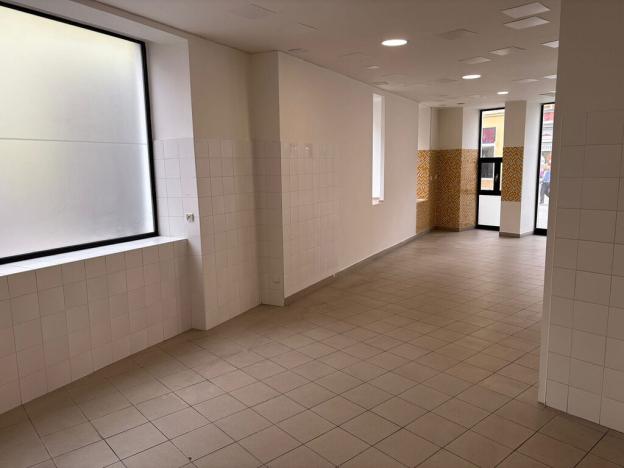 Pronájem obchodního prostoru, Kladno, Komenského, 121 m2