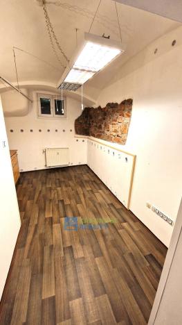 Pronájem obchodního prostoru, Trutnov - Vnitřní Město, Pražská, 46 m2