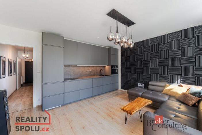 Prodej bytu 2+kk, Praha - Ruzyně, Huppnerova, 53 m2