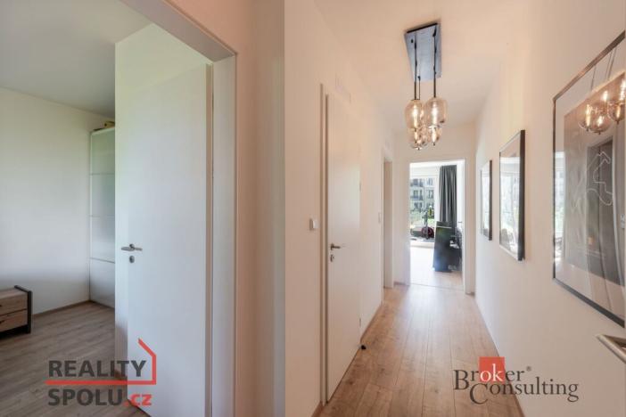 Prodej bytu 2+kk, Praha - Ruzyně, Huppnerova, 53 m2