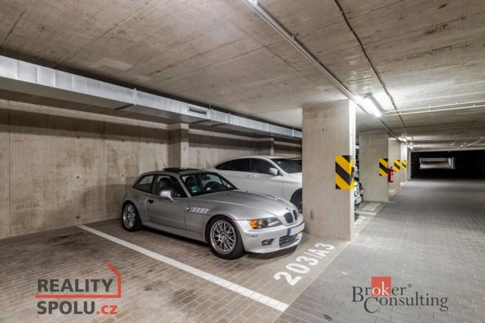 Prodej bytu 2+kk, Praha - Ruzyně, Huppnerova, 53 m2