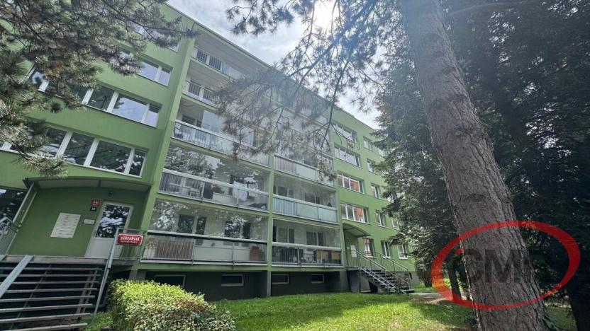 Pronájem bytu 2+kk, Praha, Sáňkařská, 42 m2