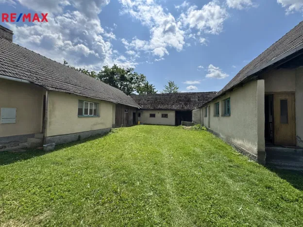 Prodej rodinného domu, Spálov, 230 m2