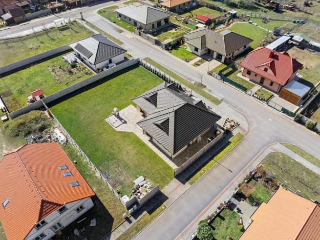 Prodej rodinného domu, Hrádek, 281 m2