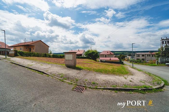 Prodej pozemku pro bydlení, Plasy, Nad Stodolami, 695 m2