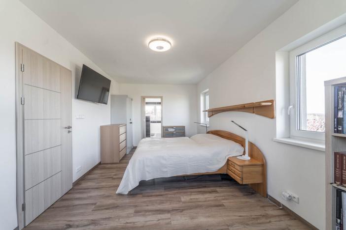 Prodej rodinného domu, Tmaň, K Vodojemu, 261 m2