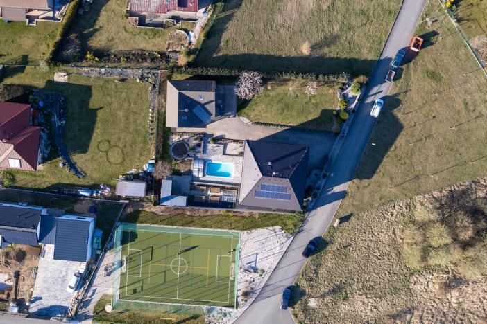 Prodej rodinného domu, Tmaň, K Vodojemu, 261 m2