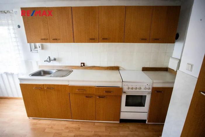 Prodej chaty, Jesenice, U Velkého rybníka, 67 m2