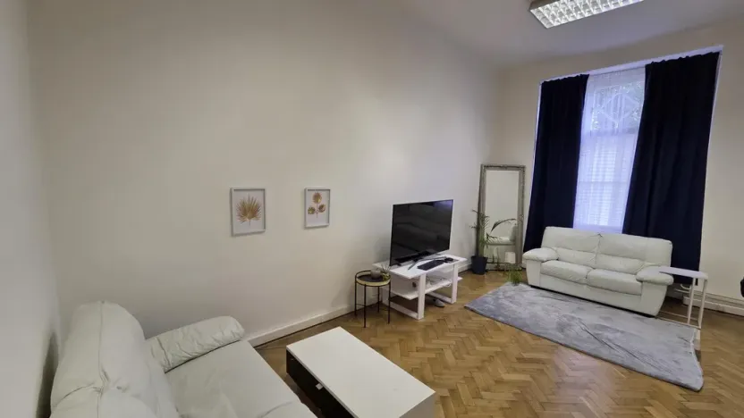 Pronájem kanceláře, Praha - Holešovice, 64 m2