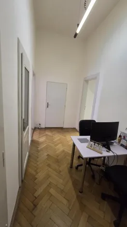 Pronájem kanceláře, Praha - Holešovice, 64 m2