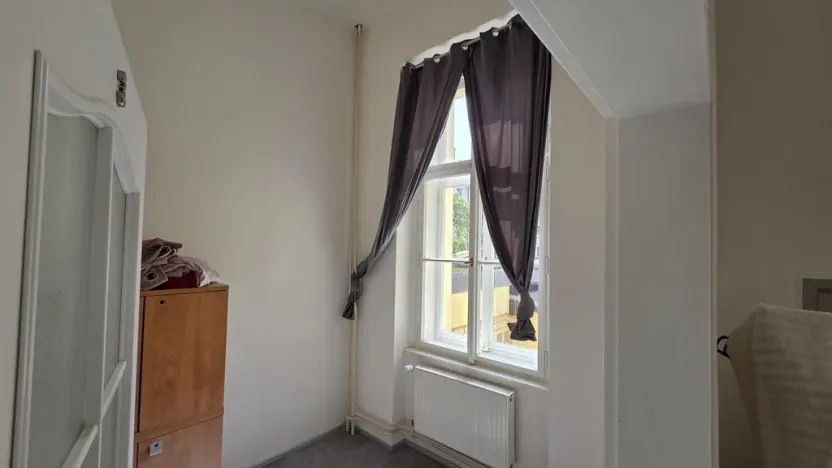 Pronájem kanceláře, Praha - Holešovice, 64 m2