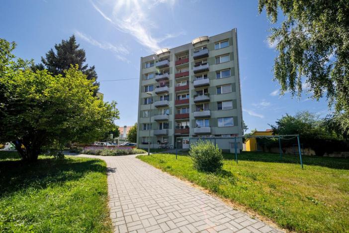Prodej bytu 3+1, Třeboň - Třeboň II, Vrchlického, 70 m2