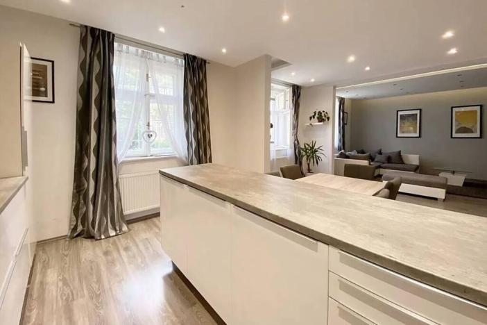 Pronájem bytu 3+kk, Praha - Střešovice, U střešovických hřišť, 95 m2