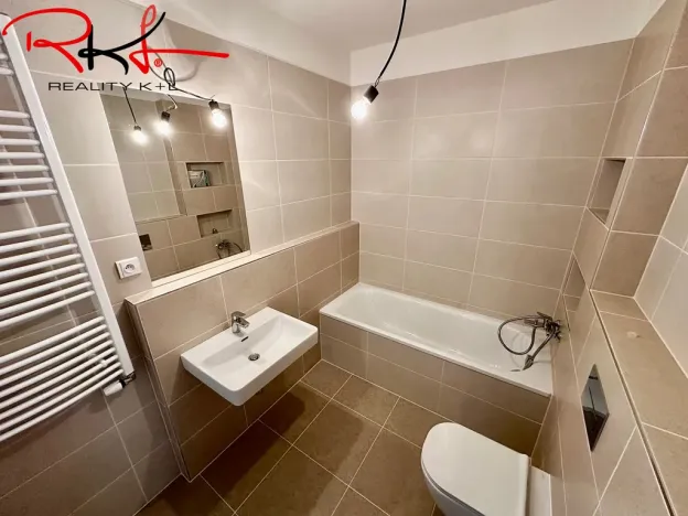 Prodej bytu 2+kk, Praha, Čakovická, 49 m2