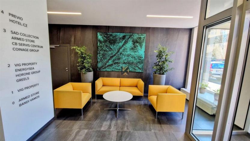 Pronájem kanceláře, Praha - Vysočany, Kolbenova, 835 m2