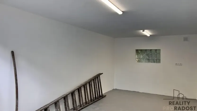 Prodej garáže, Třinec, Okrajová, 18 m2