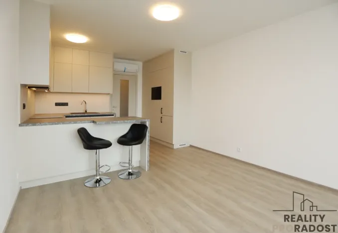 Pronájem bytu 1+kk, Praha - Háje, Výstavní, 38 m2