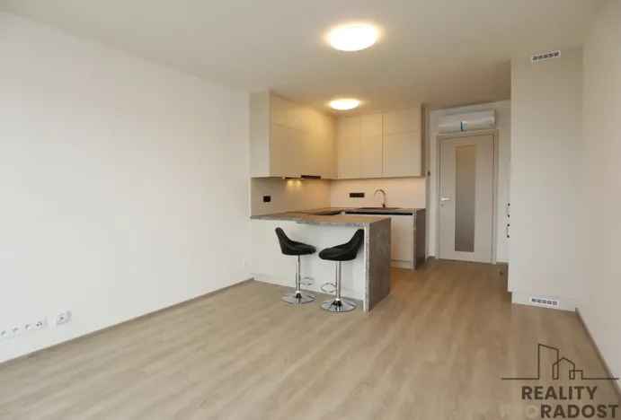 Pronájem bytu 1+kk, Praha - Háje, Výstavní, 38 m2