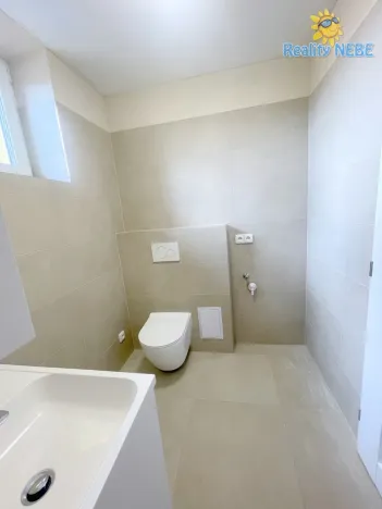 Pronájem bytu 1+kk, Praha - Chodov, Švabinského, 27 m2