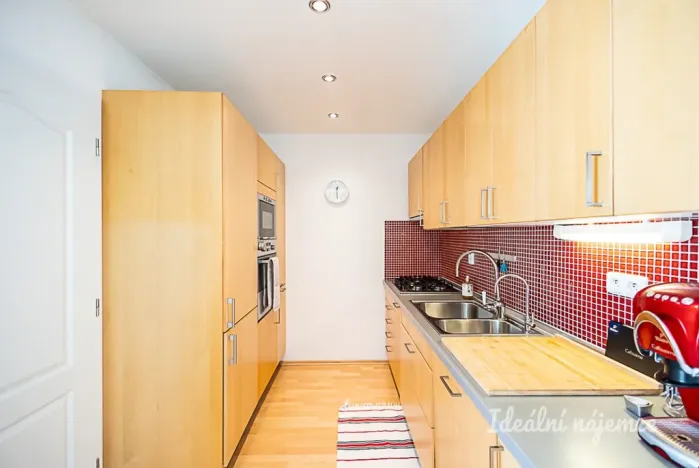 Pronájem bytu 4+kk, Praha - Michle, Přímětická, 68 m2