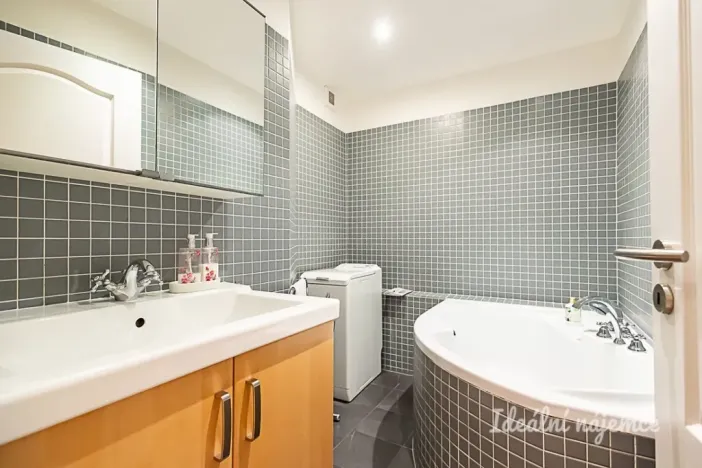 Pronájem bytu 4+kk, Praha - Michle, Přímětická, 68 m2
