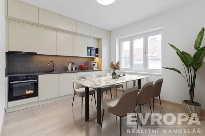 Prodej bytu 3+1, Havlíčkův Brod, Bezručova, 210 m2