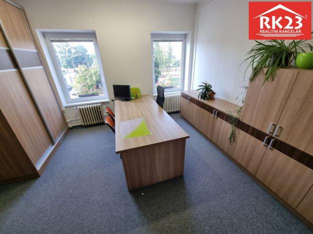 Pronájem kanceláře, Mariánské Lázně, Nádražní náměstí, 21 m2