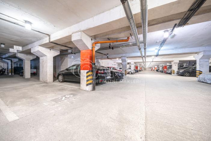 Prodej garážového stání, Praha, Ve Lhotce, 11 m2