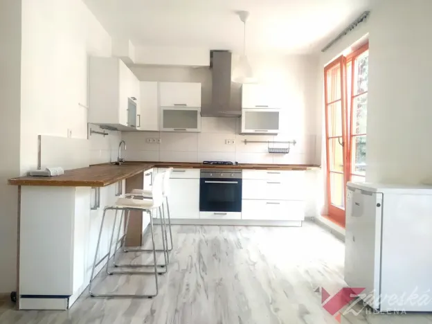 Pronájem bytu 1+1, Mnichovo Hradiště, Příčná, 37 m2