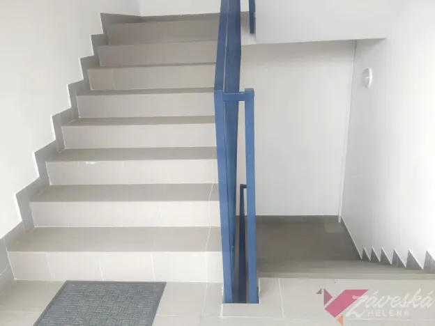 Pronájem bytu 1+1, Mnichovo Hradiště, Příčná, 37 m2