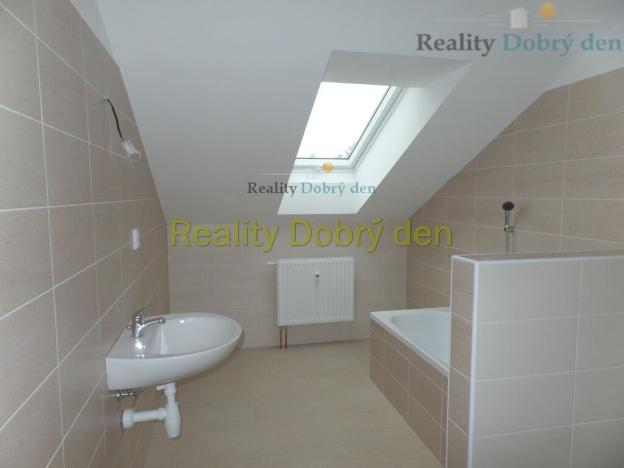 Pronájem bytu 2+1, Opava, Nákladní, 71 m2