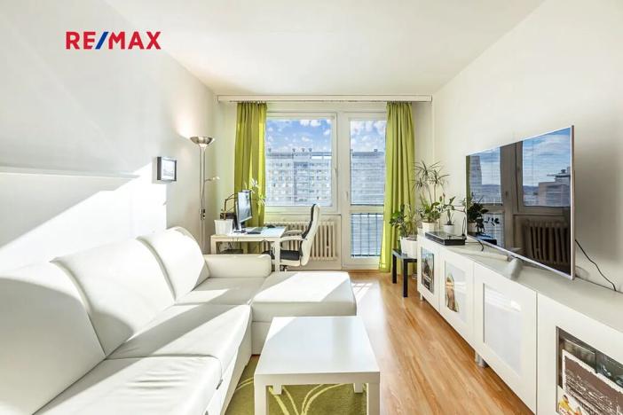 Prodej bytu 2+kk, Praha - Kobylisy, Chabařovická, 47 m2