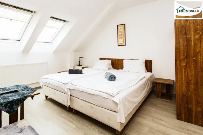 Pronájem bytu 1+kk, Cheb, Svobody, 22 m2