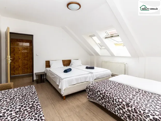 Pronájem bytu 1+kk, Cheb, Svobody, 22 m2