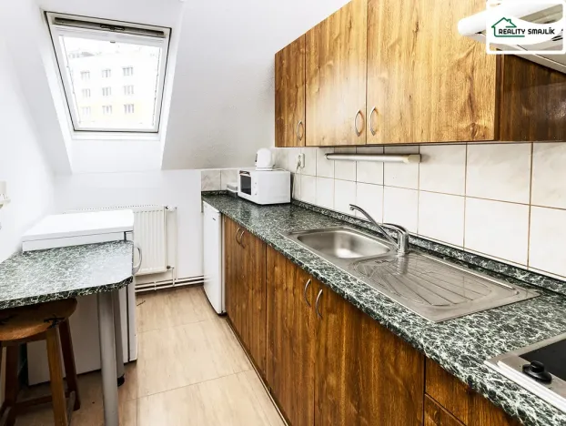 Pronájem bytu 1+kk, Cheb, Svobody, 22 m2