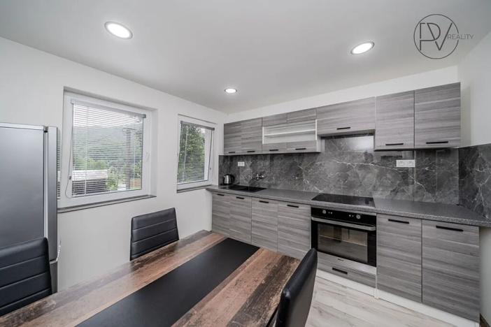 Prodej ubytování, Řeka, 250 m2