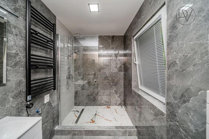 Prodej ubytování, Řeka, 250 m2