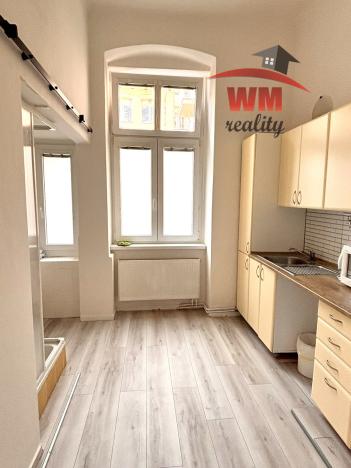 Pronájem bytu 2+1, Karlovy Vary, Moskevská, 43 m2