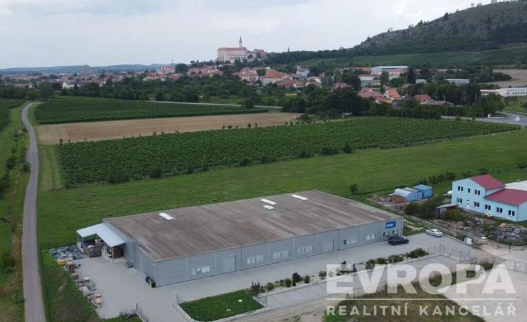 Prodej komerční nemovitosti, Mikulov, Valtická, 2047 m2