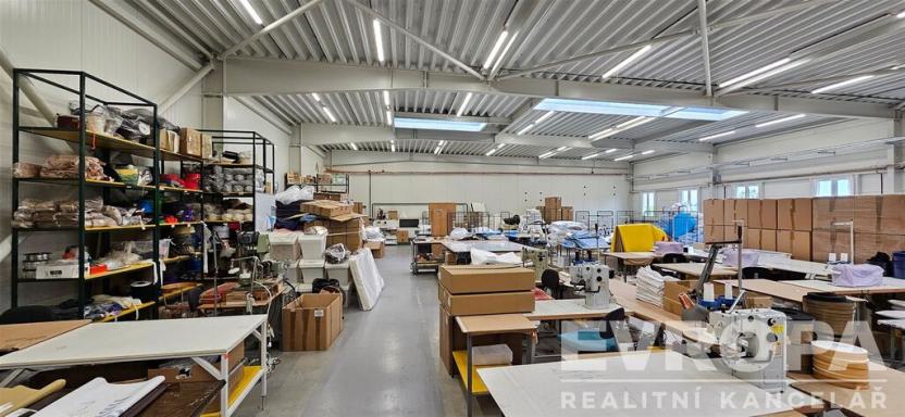 Prodej komerční nemovitosti, Mikulov, Valtická, 2047 m2