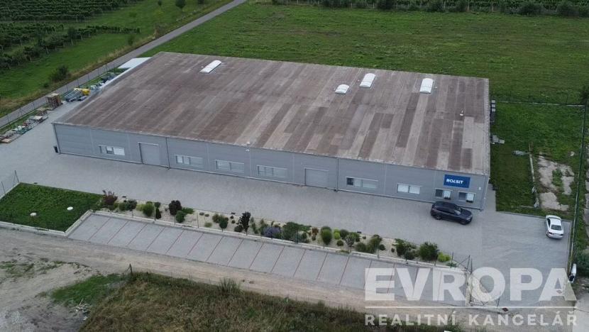 Prodej komerční nemovitosti, Mikulov, Valtická, 2047 m2